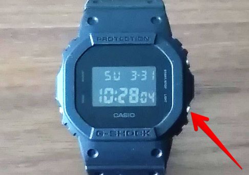 GショックDW-6900の「右下」ボタンを示す画像